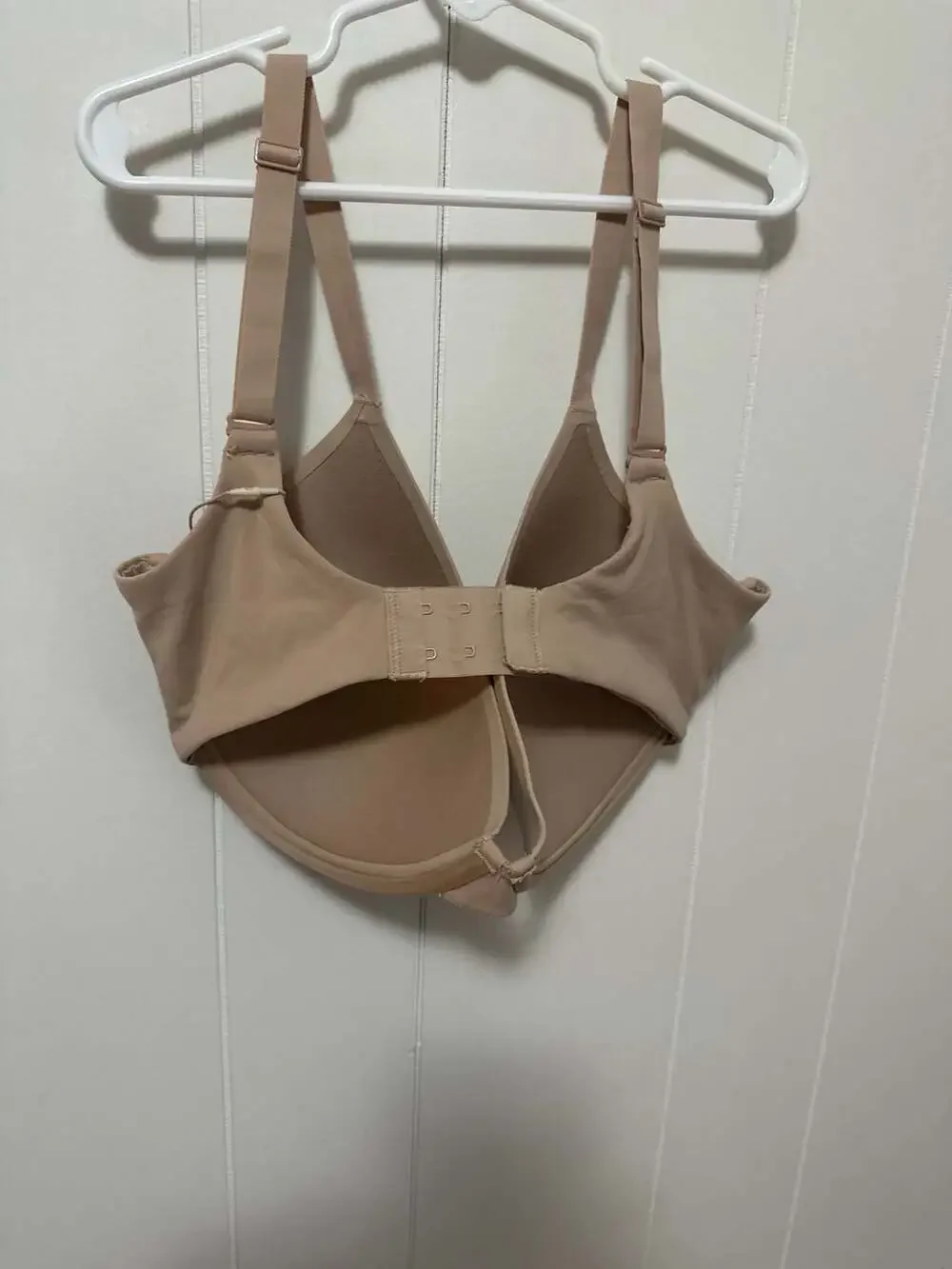 SKIMS Fits Everybody T-Shirt Bra in Mica, Size 34DDD - Picture 4 of 5